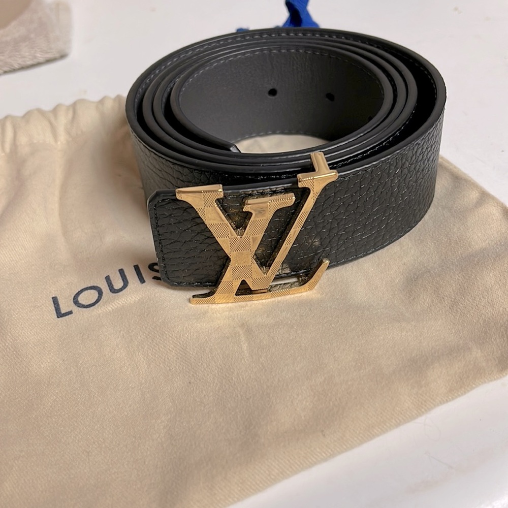 Louis Vuitton Damier Initials Full leather reversible belt size 95/38